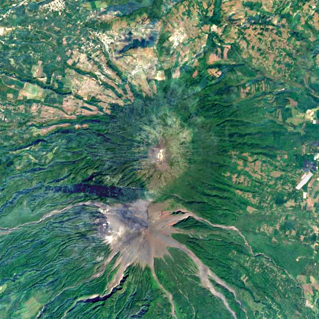 Acatenango seen from above (Sentinel-2)