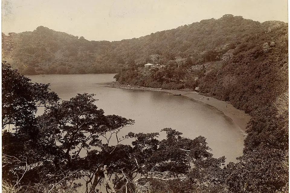 Lolowai Bay in Ambae 1906-2