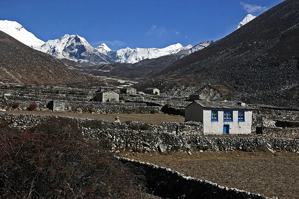 Dingboche-52-Imja Tse-2007-gje