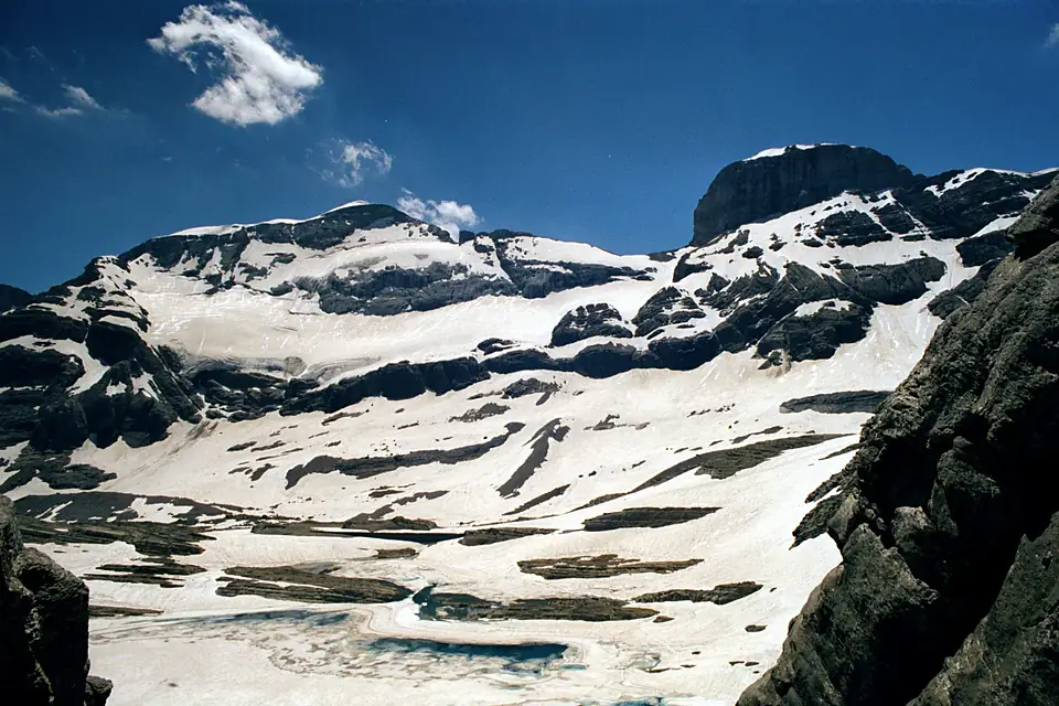 Monte Perdido and Cilindro de Marbore from Breche de Touquerouye