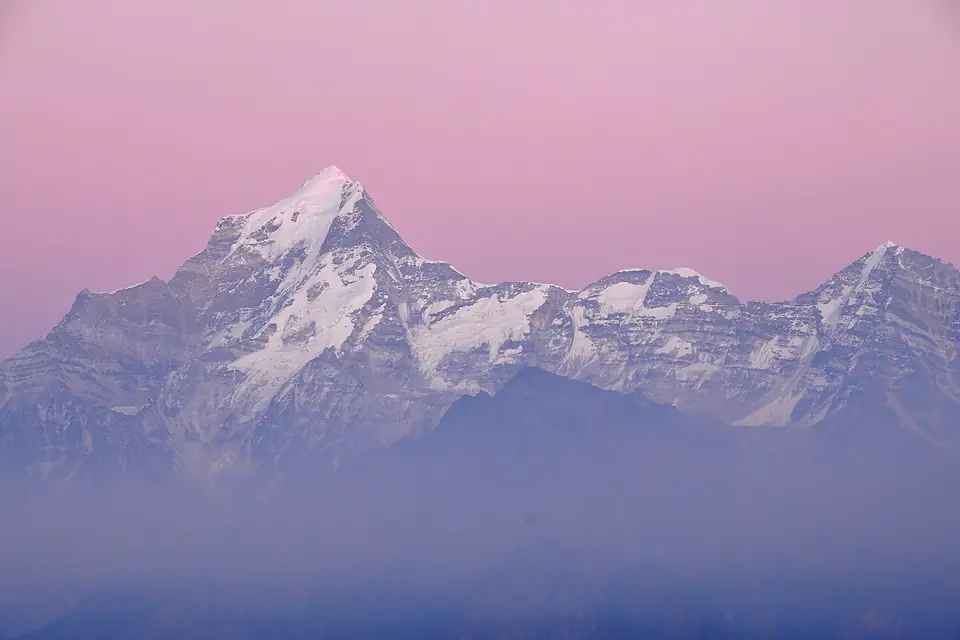 Dunagiri from Kauri Pass