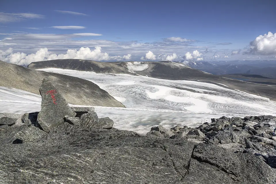 Galdhøpiggen summit - panoramio