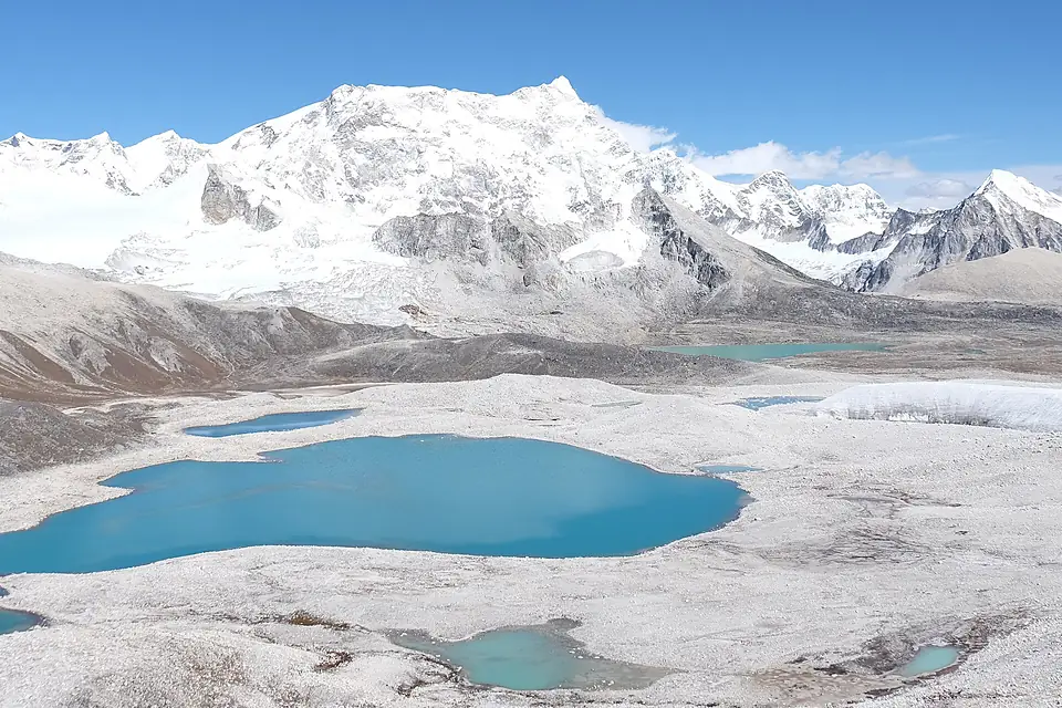 Gangkhar puensum landscape (3to4)