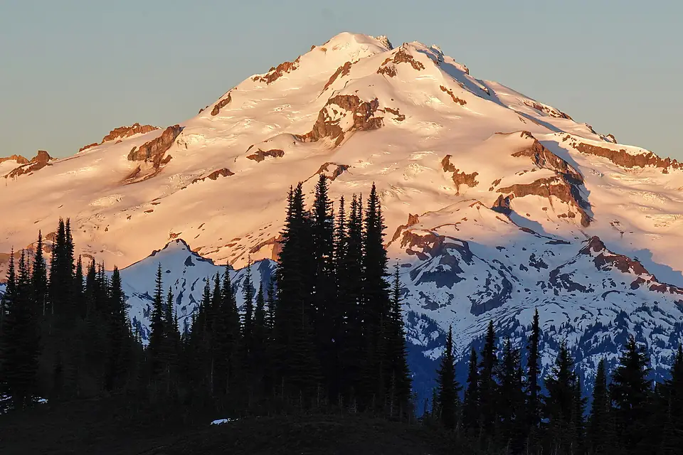 Glacier Peak (53849040910)