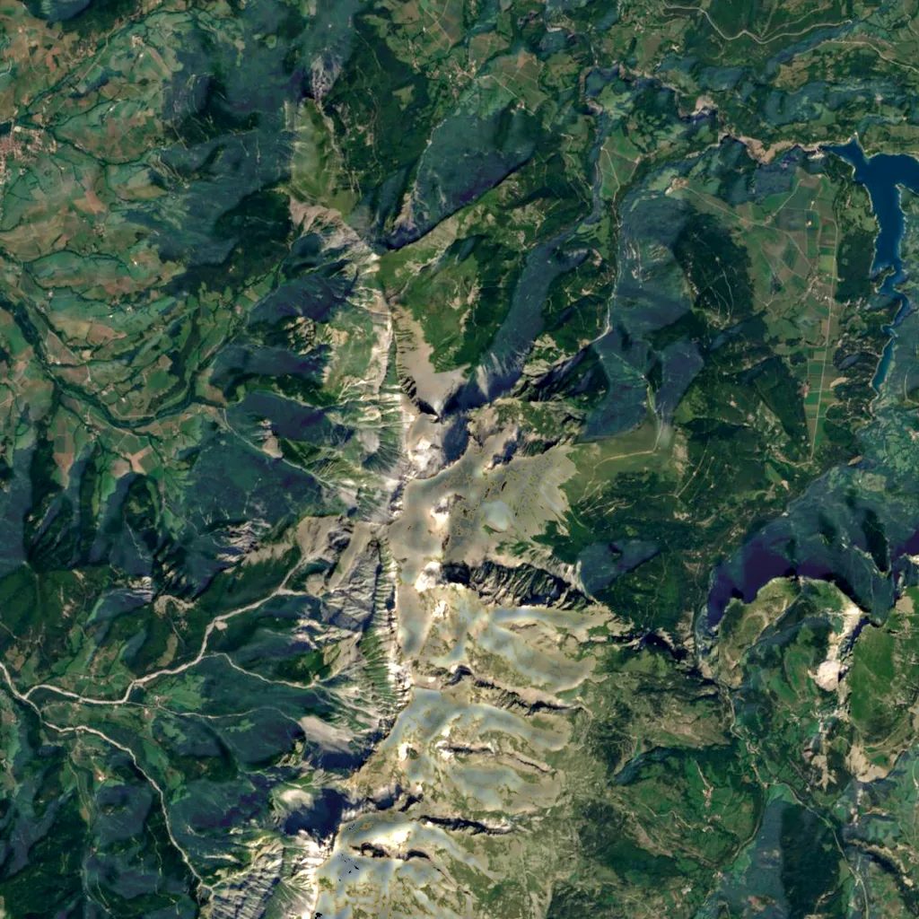 Grande Tête de l'Obiou seen from above (Sentinel-2)