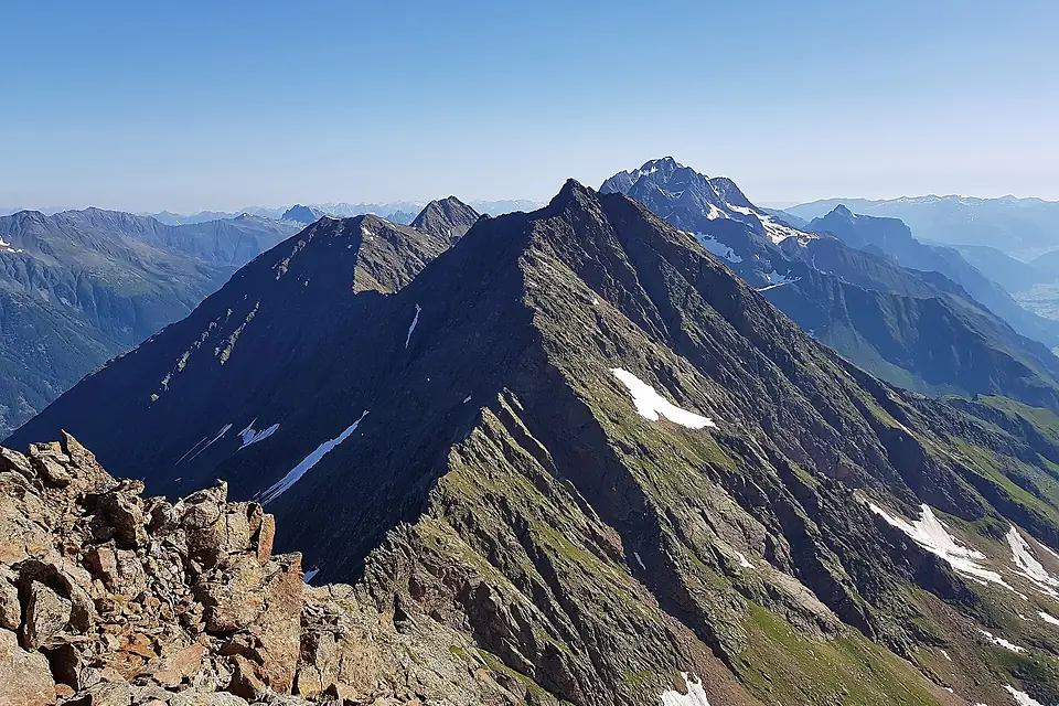 Blick von der Inneren Wetterspitze (20190706 090157)
