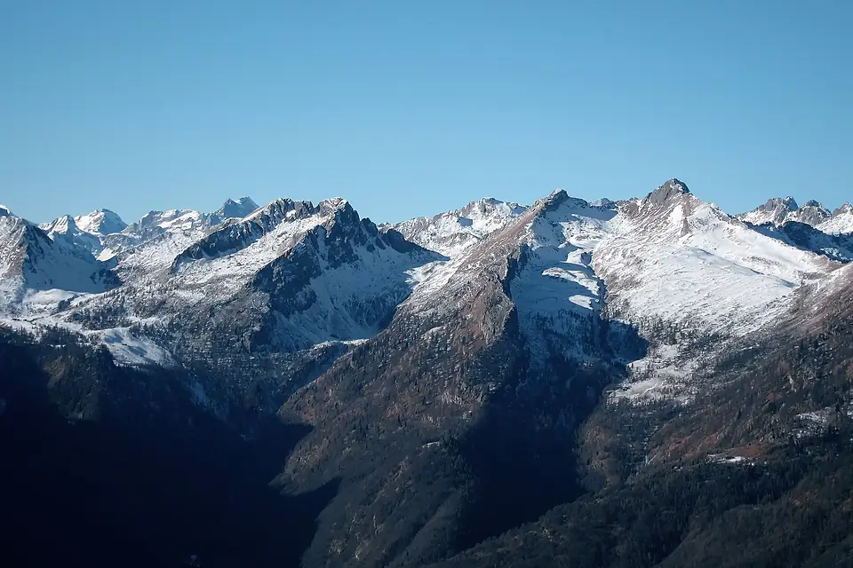 W-NW view from summit Pizzo Ruscada 2004masl - Onsernone, Locarno, Ticino, Switzerland 2022-01-06