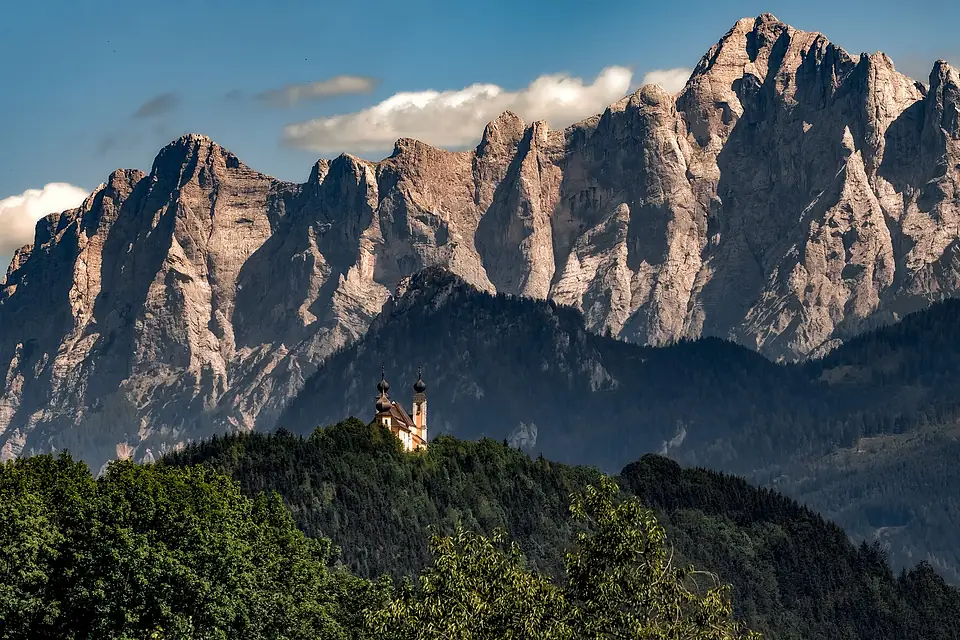 Frauenberg and Hochtor (29401870764)