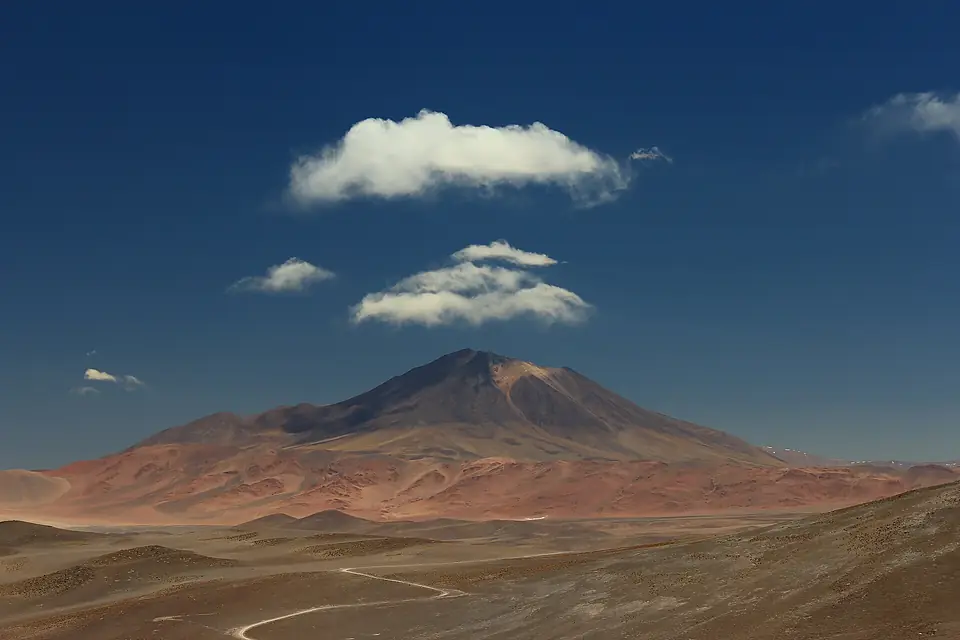 The Lonely Mountain (Unsplash)