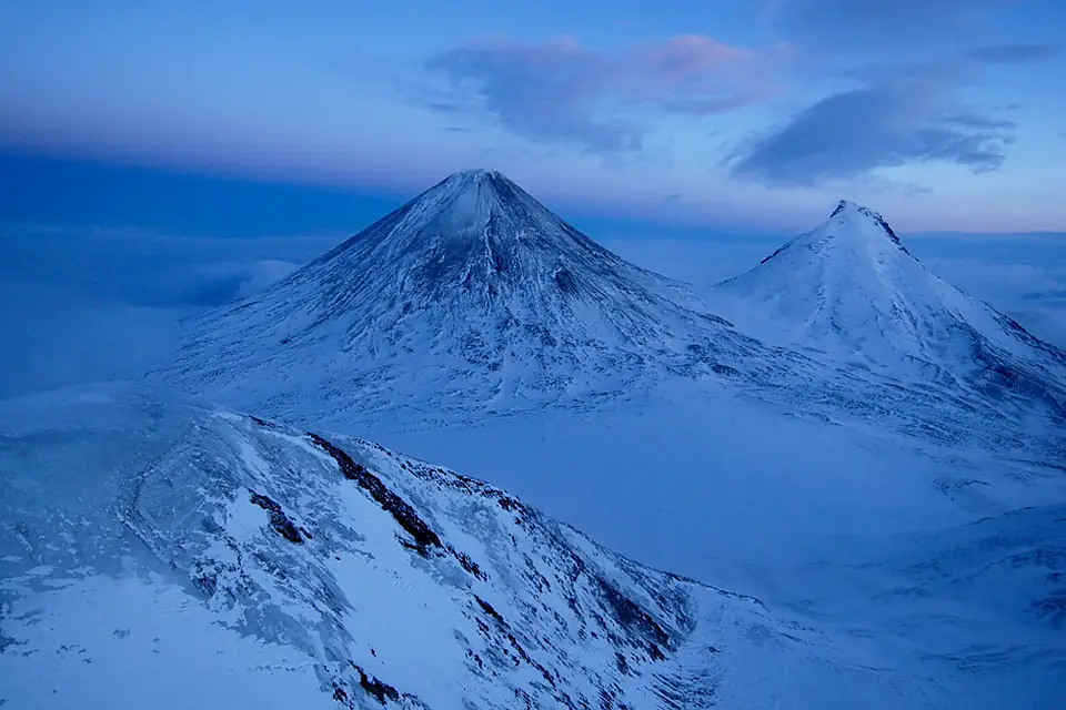 Kluchevskaya sopka and Kamen