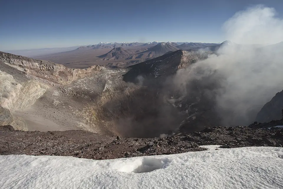 Volcan Lascar (5600m) (5519843521)