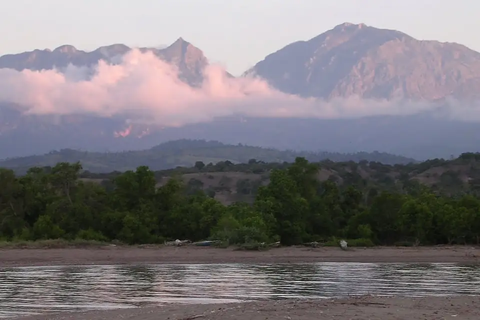 View across the Seical River to Mt Matebian in background, Baucau 30 Apr 2004