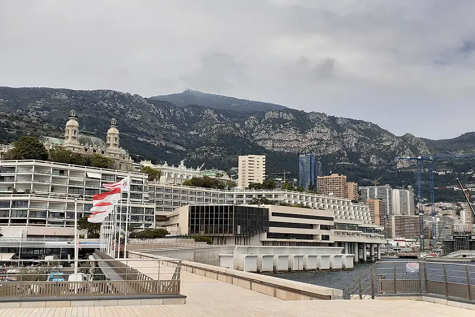 20210602 Vue sur le Mont Agel depuis le port Hercule de Monaco