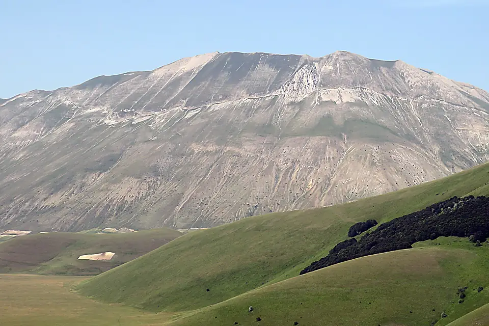 03 El massís del Vettore, al parc nacional dels Monti Sibillini, des del Valico di Castelluccio