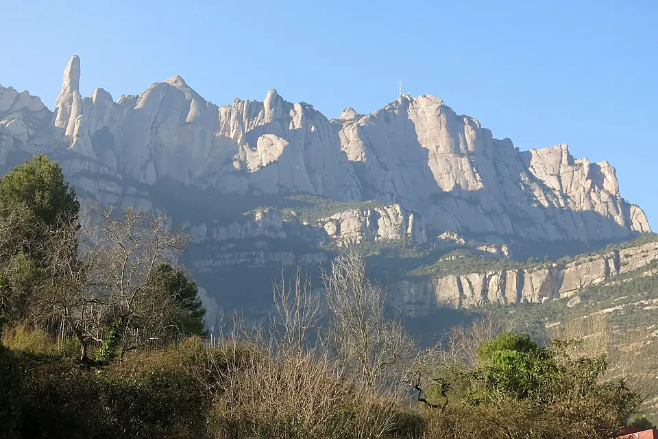 046 Montserrat vist des de Monistrol