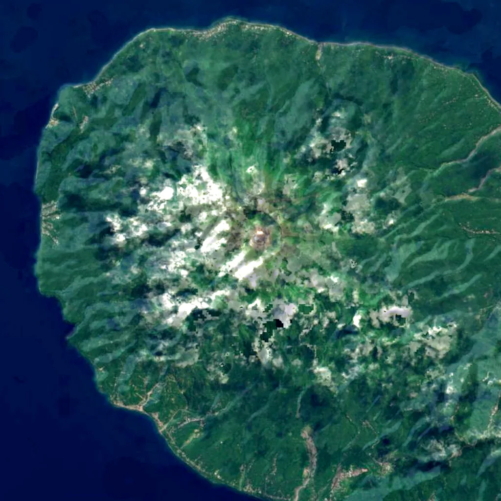 Mount Awu seen from above (Sentinel-2)