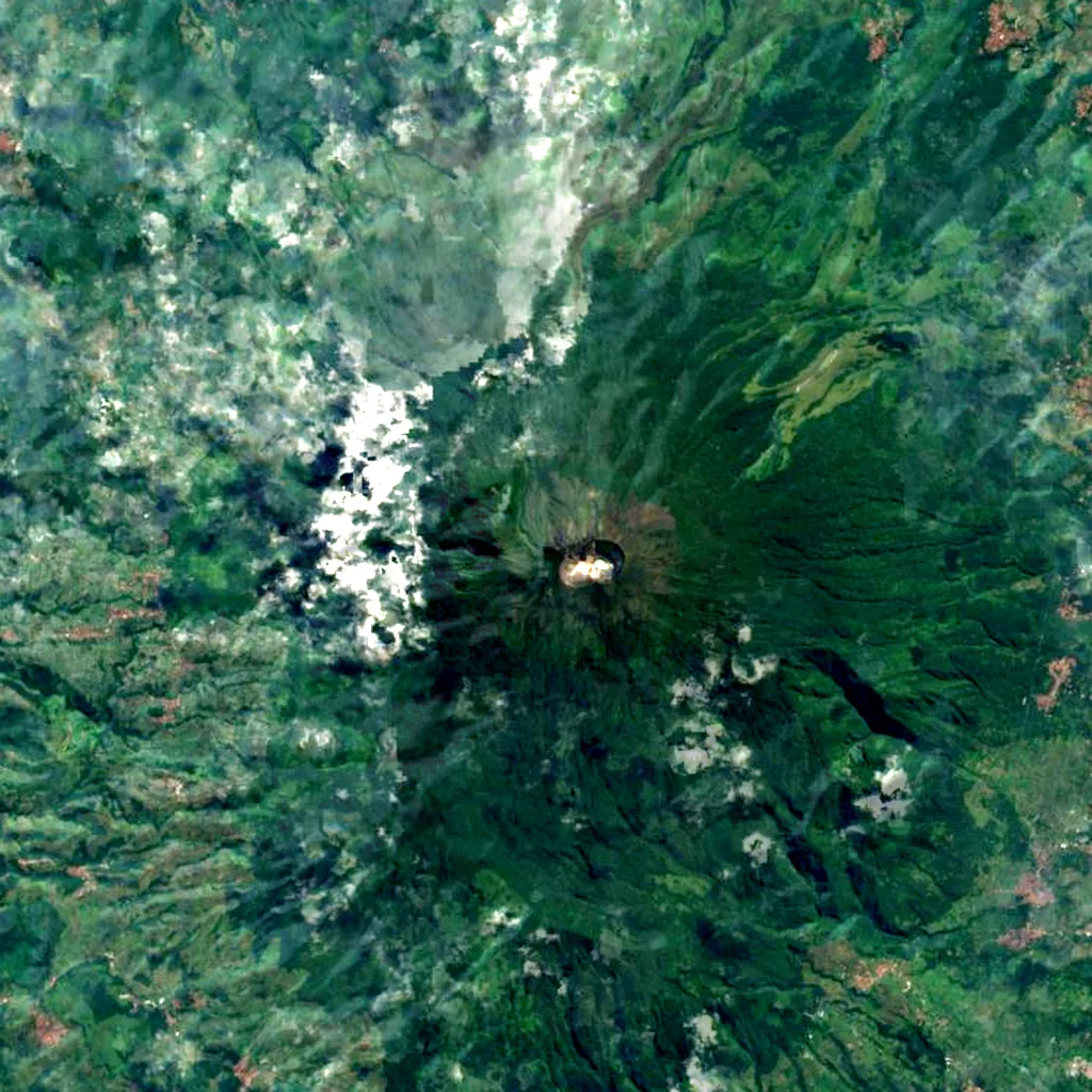 Mount Cereme seen from above (Sentinel-2)