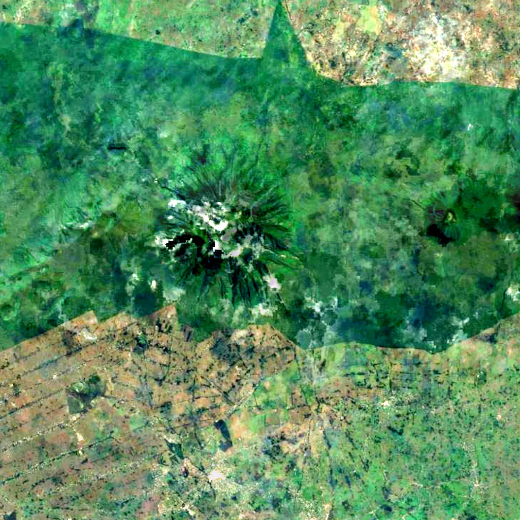 Mount Sabyinyo seen from above (Sentinel-2)