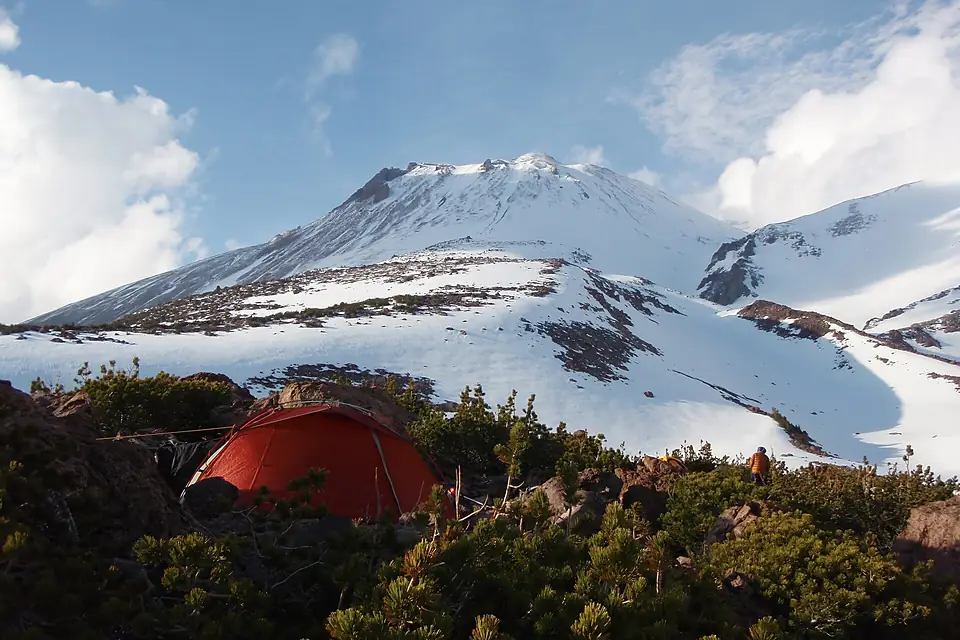 Camp on Mt. Shasta (34482822553)