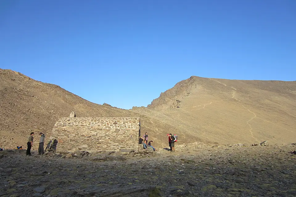 110920 Westwand Mulhacén und Ref.Caldera-jpg