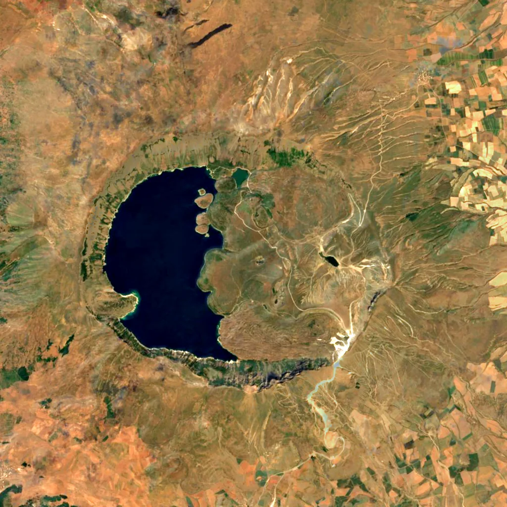 Nemrut seen from above (Sentinel-2)