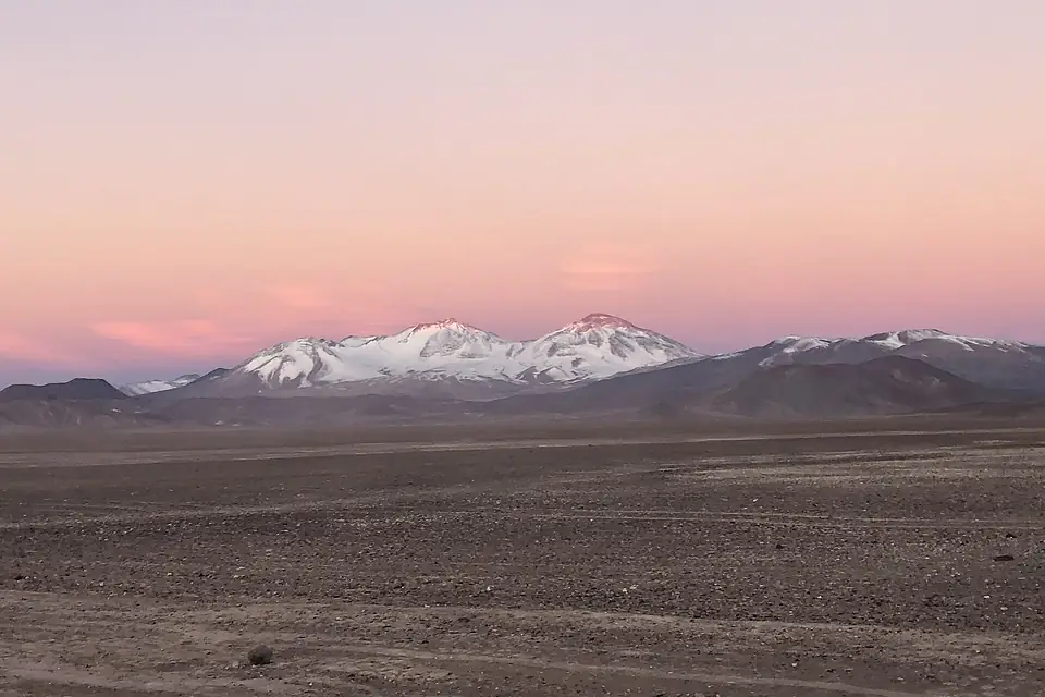 Atardecer nevado tres cruces