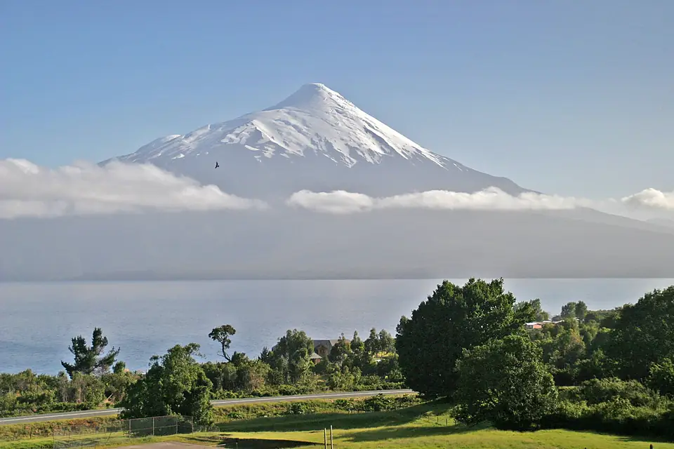 00 3677 Vulcan Osorno (Chile)