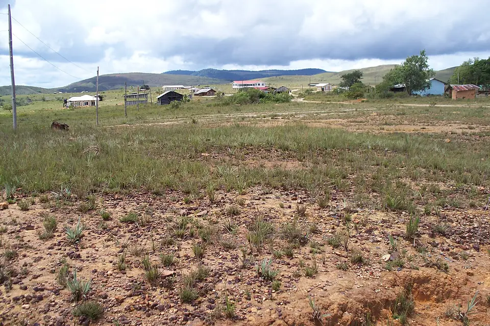 Kato Village, Paramakotoi