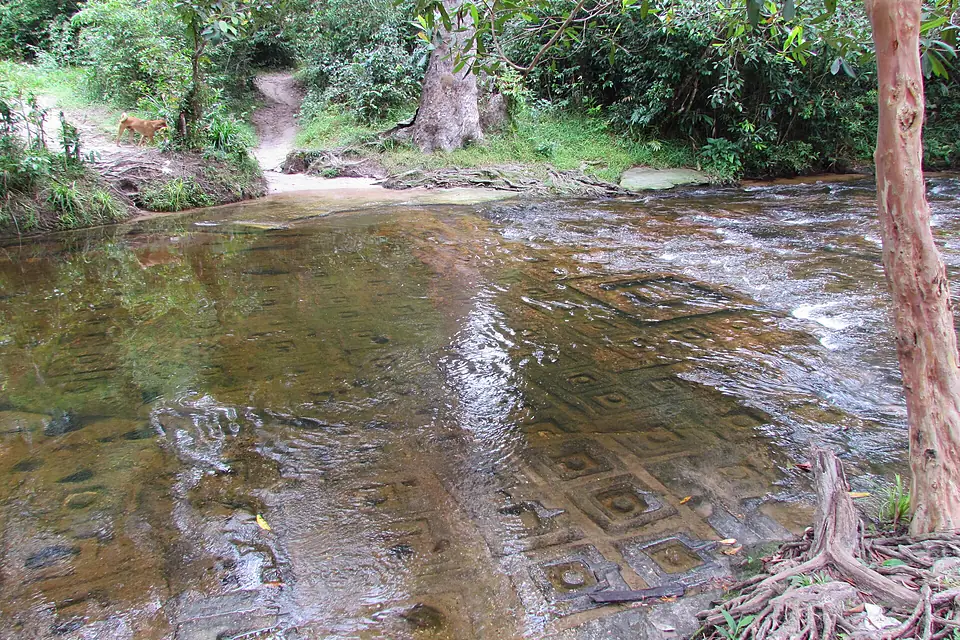 2011-06-27-030 Phnom Kulen