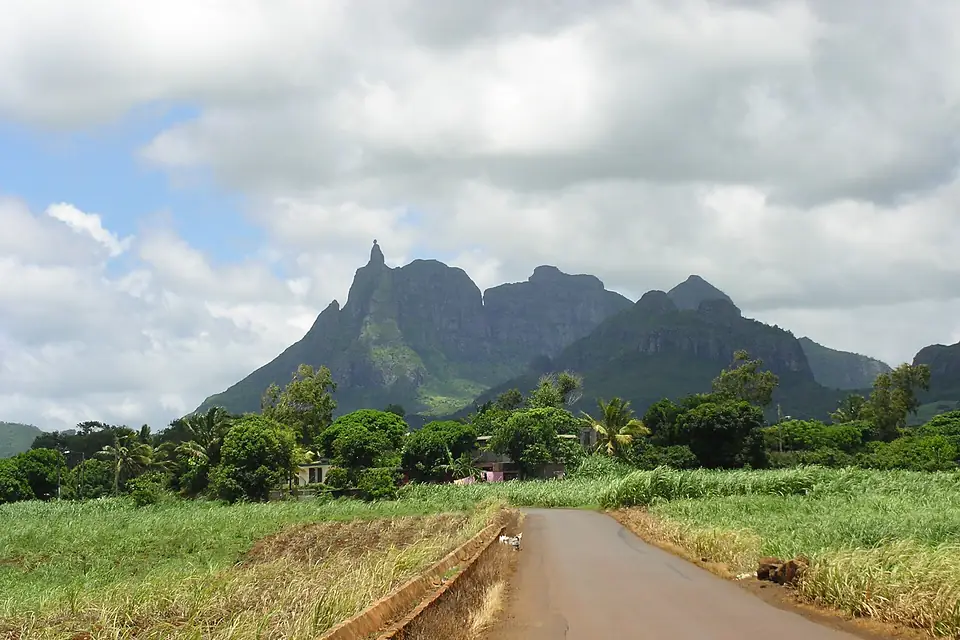 Pieter Both mountain, Mauritius Island - pyraniton