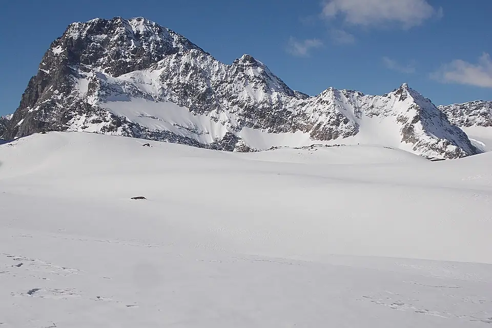 2 Piz Buin durch die Lücke zwischen Ochsenkopf und Vermuntkopf