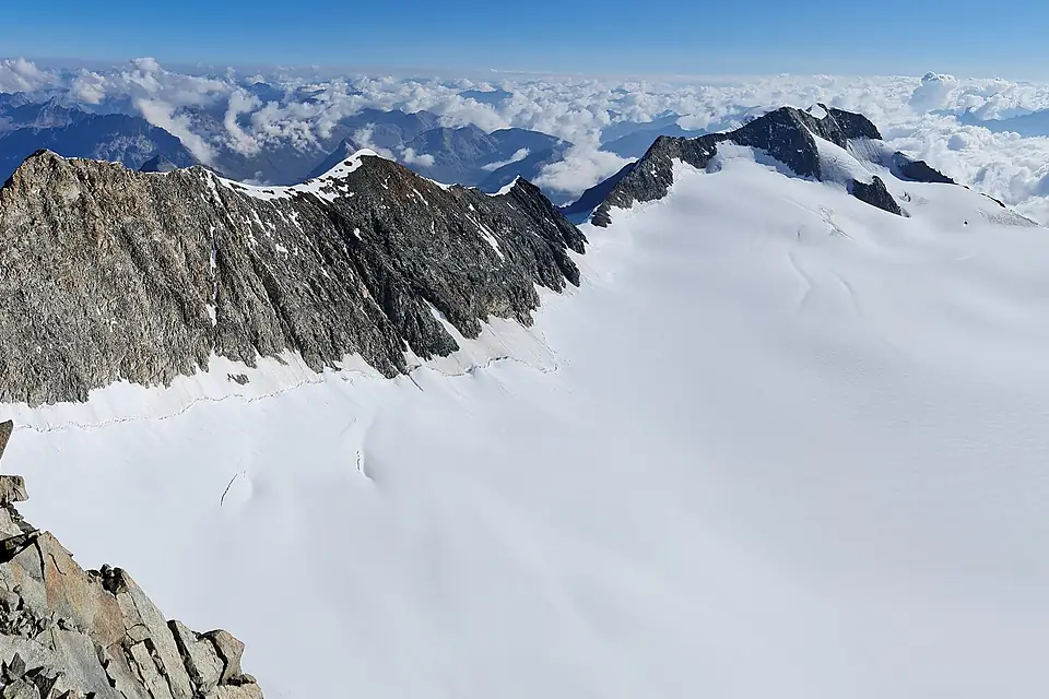 Bellavista and Piz Palü as seen from Piz Zupò
