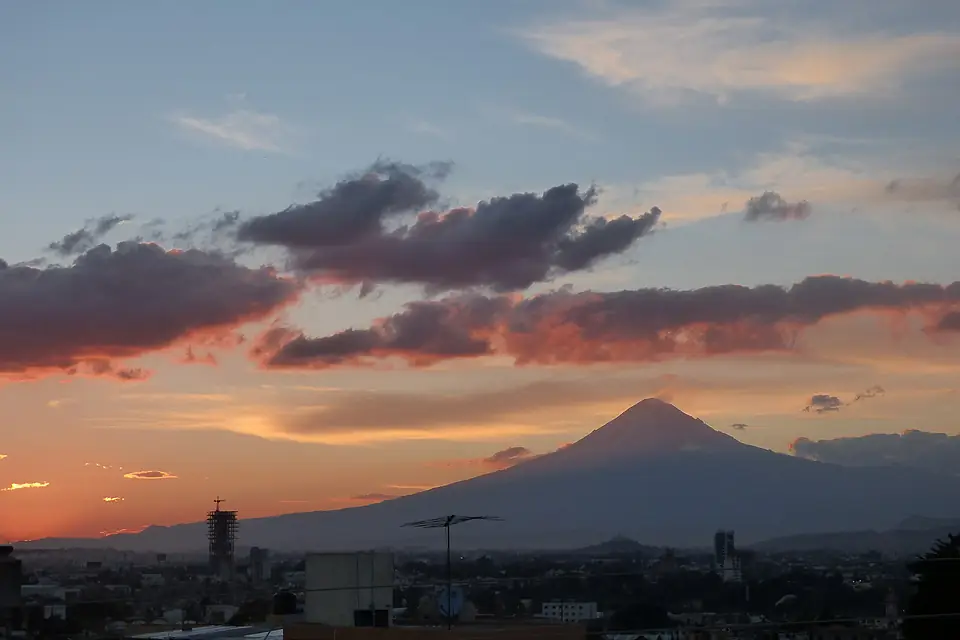 Atardecer en Puebla con vista a los volcanes 08