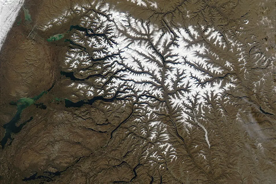 SNOW ON THE PUTORANA PLATEAU