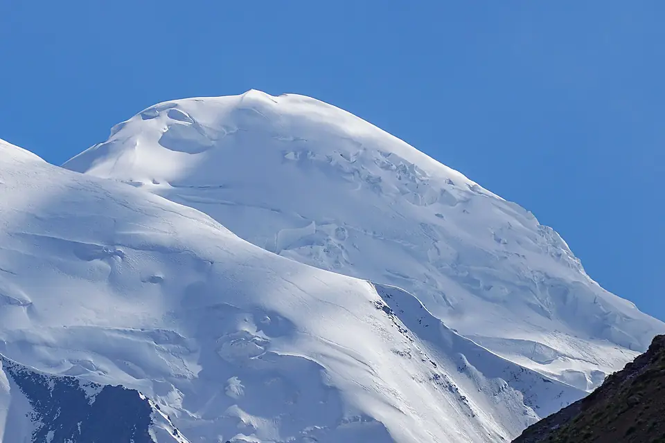 Semyonov peak (Sarydgaz)