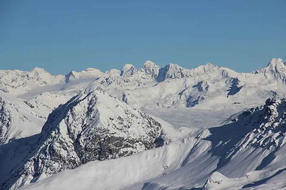 Chüpfenflue, Silvrettahorn, Piz Buin and Verstanclahorn (13129259334)