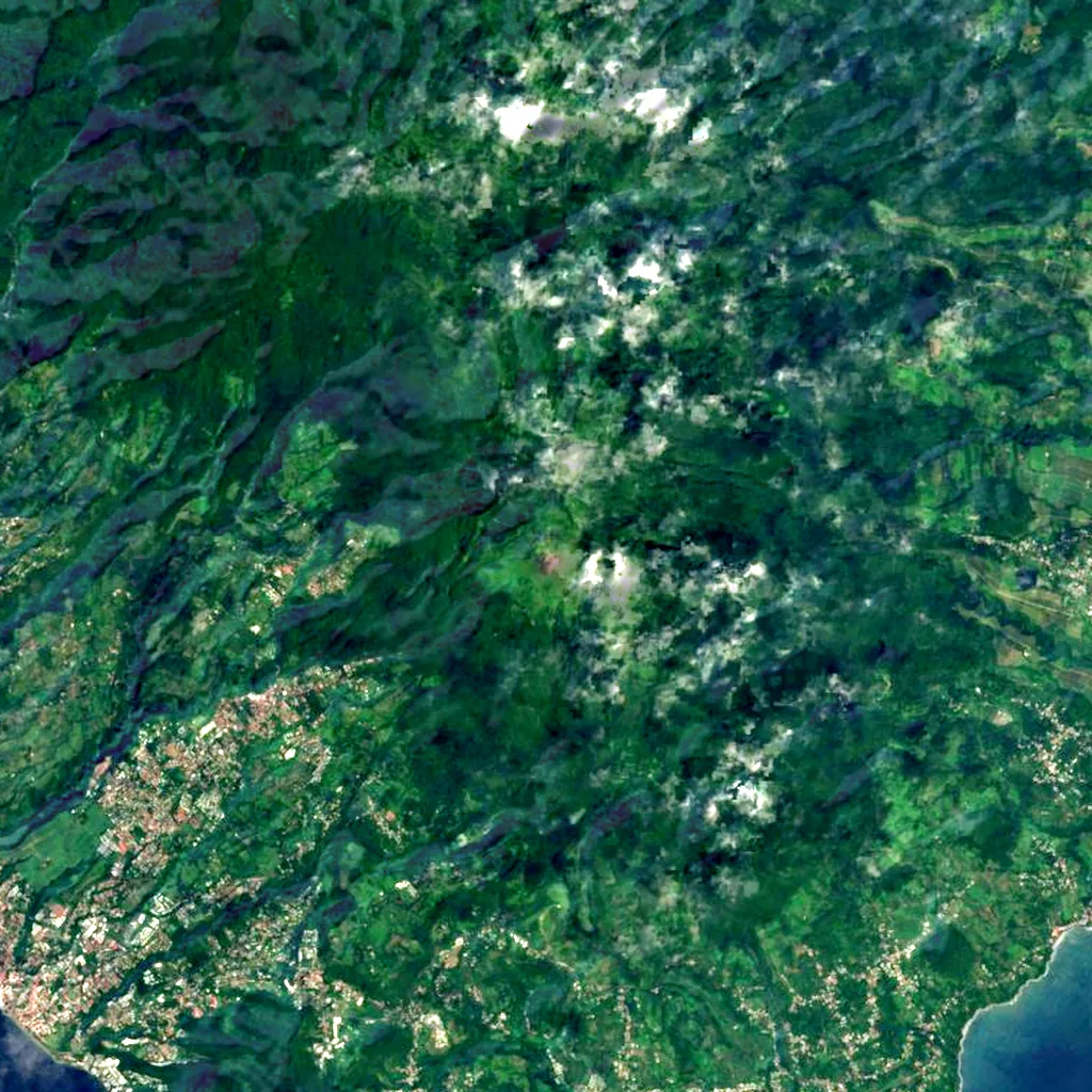 Soufrière seen from above (Sentinel-2)