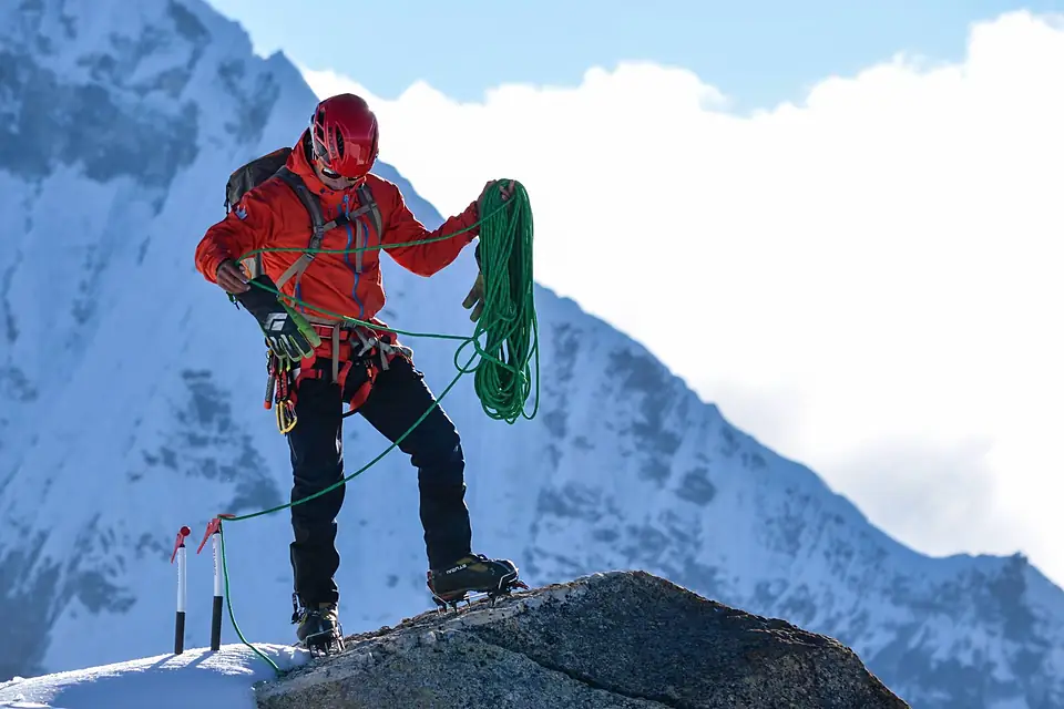 Victor Rimac en el Nevado Vallunaraju por Dickens Rondan