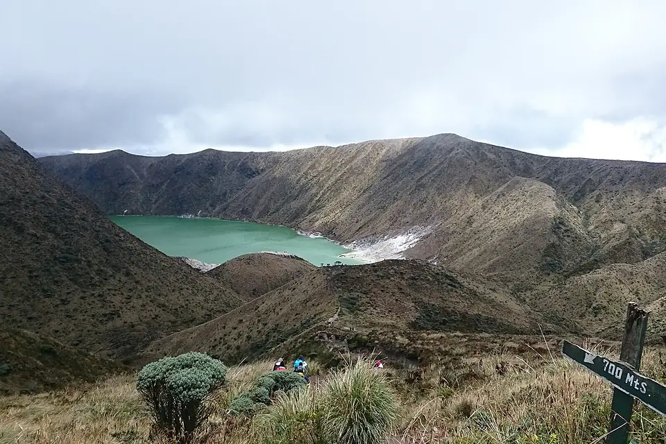 Cráter del volcán Azufral